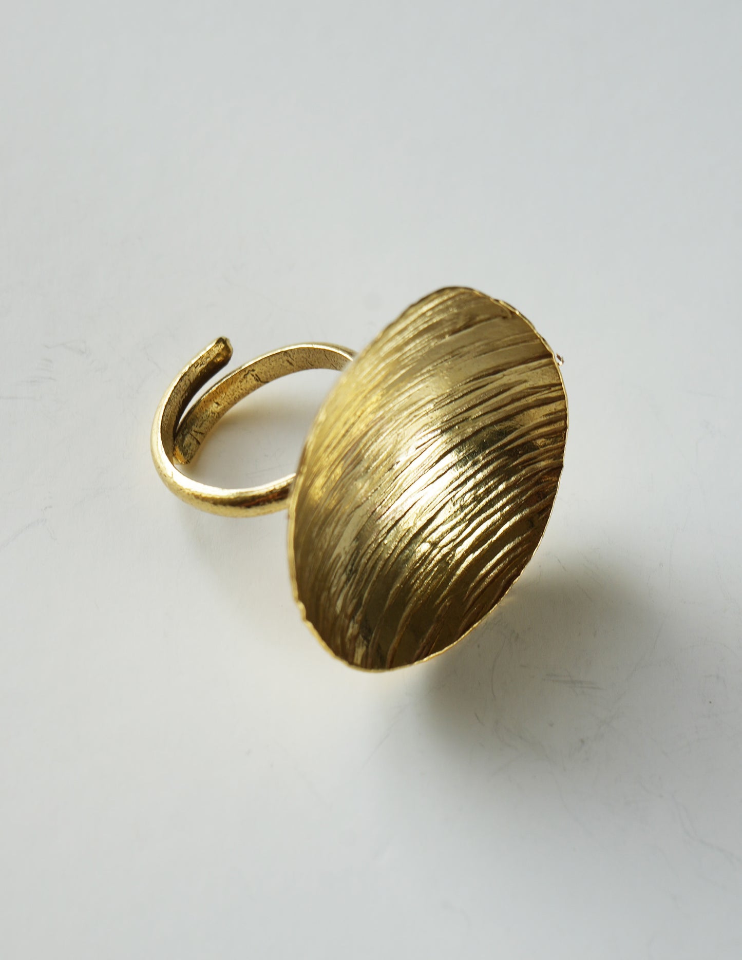 Bakuli Circular Bowl Ring