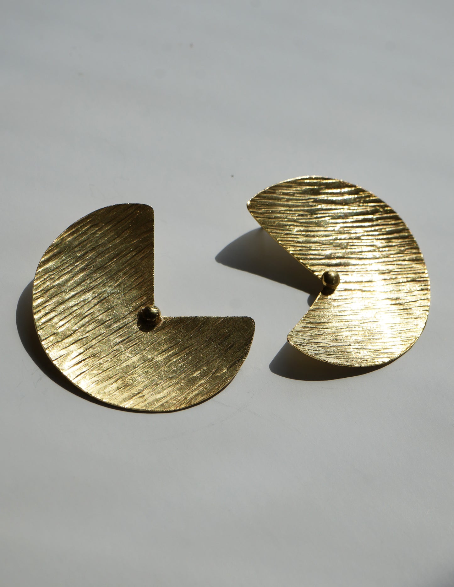 Mdomo Earrings