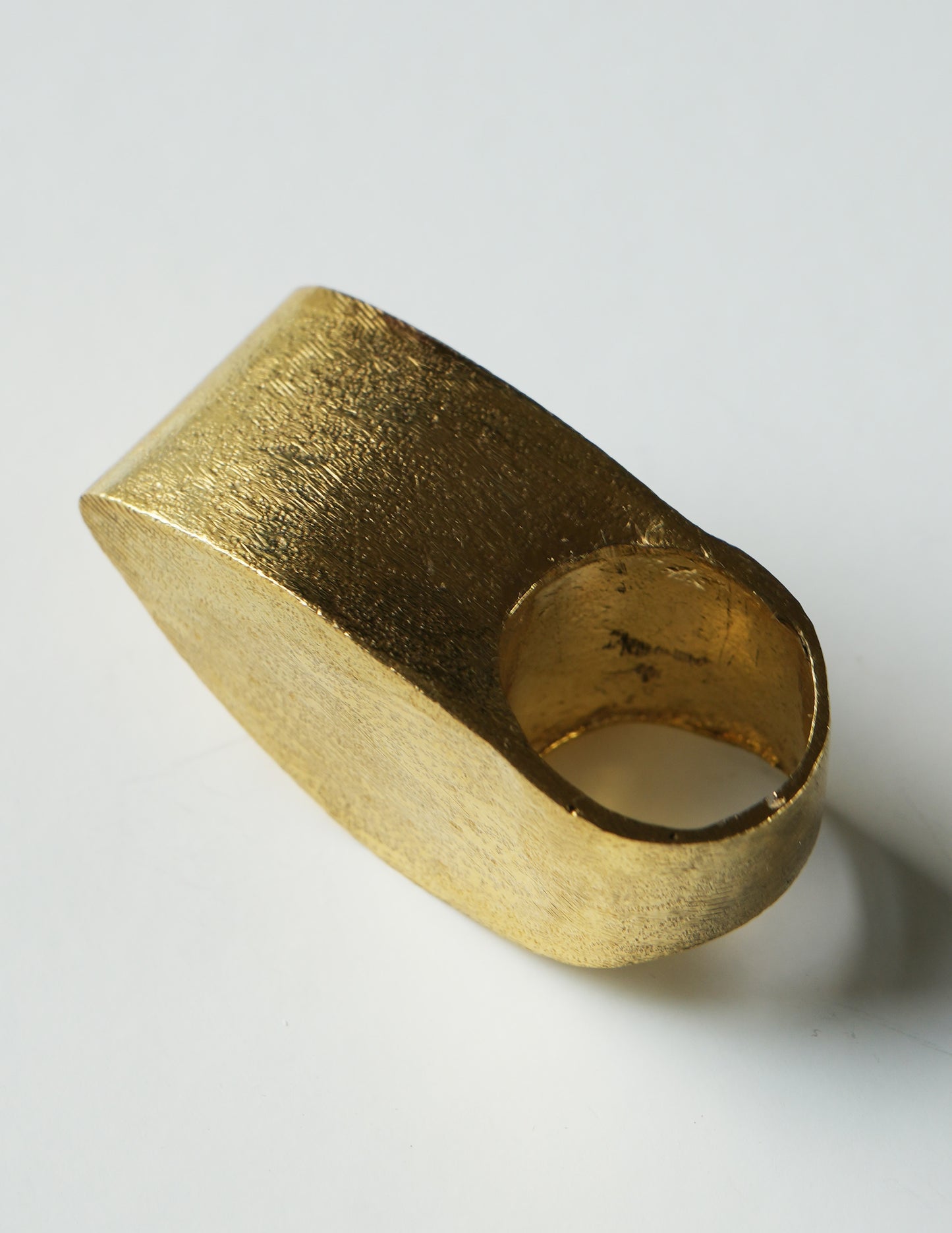 Le Triangle Dome Ring