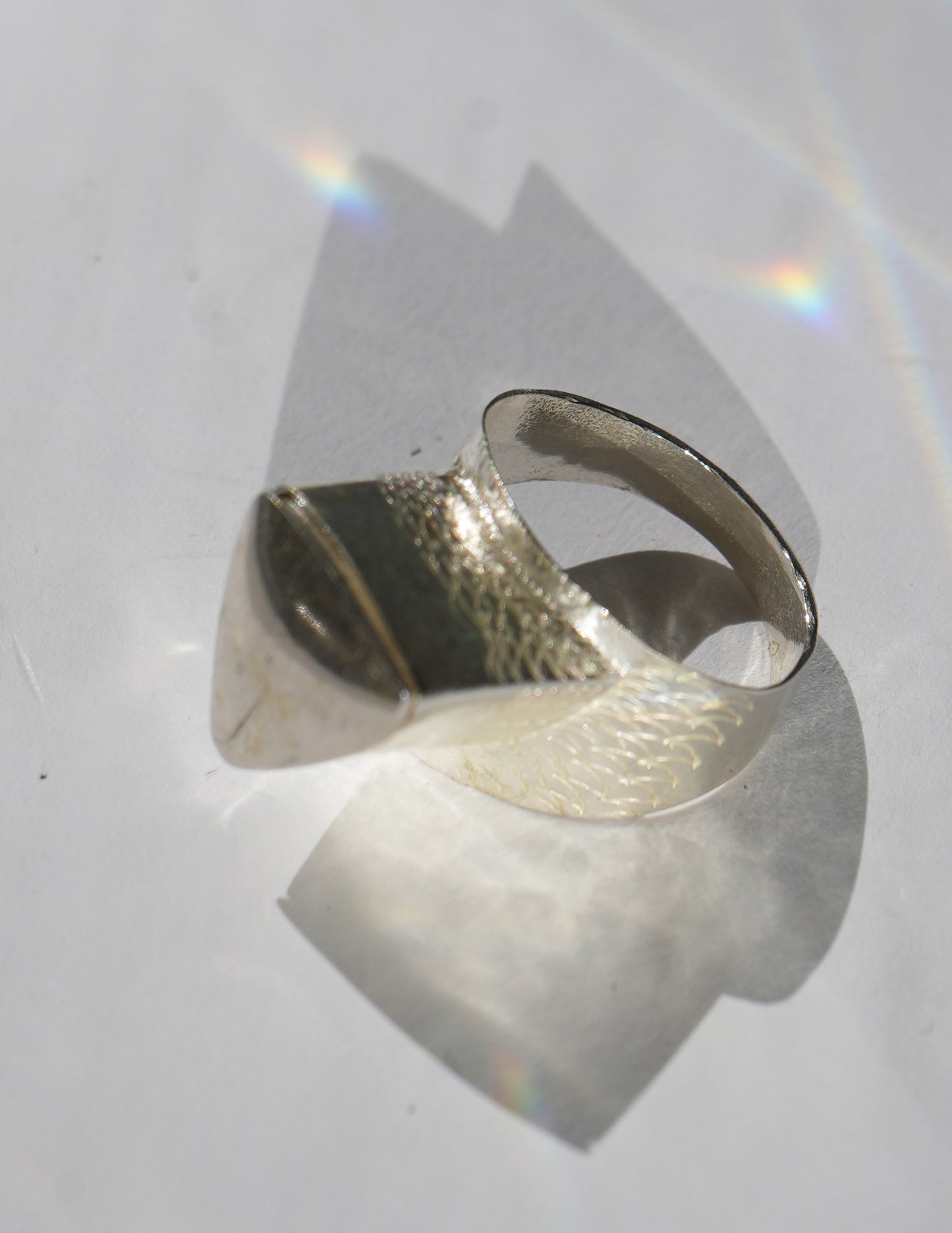 Ivyota Secret Box Triange Ring - Sterling Silver