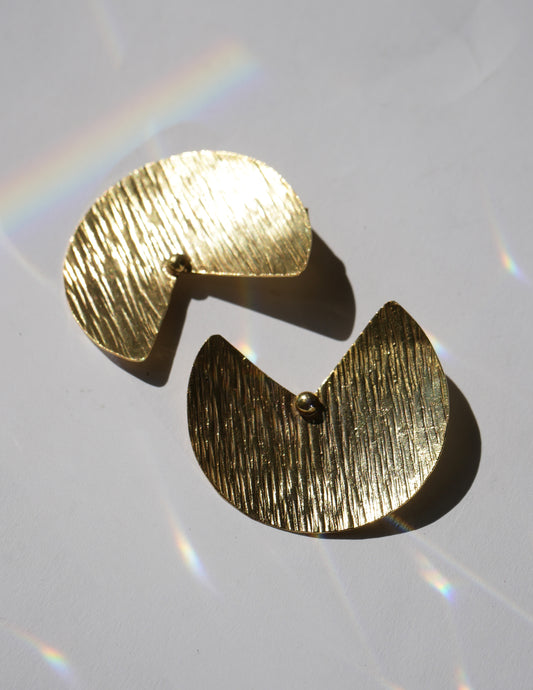 Mdomo Earrings