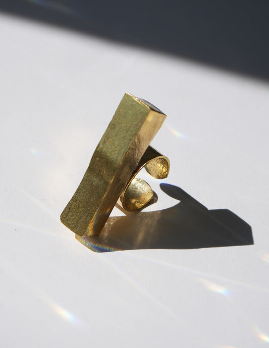 Kyim Ring by L'Artisane