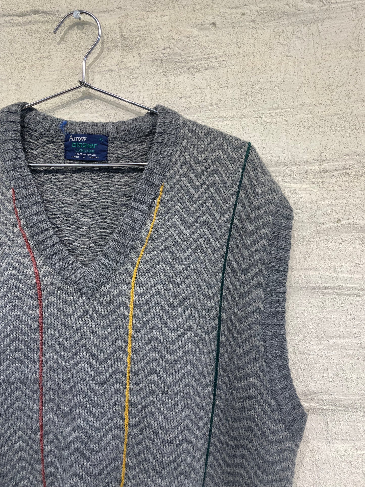 Gray Sweater Vest with Colorful Accents - Vintage/Used