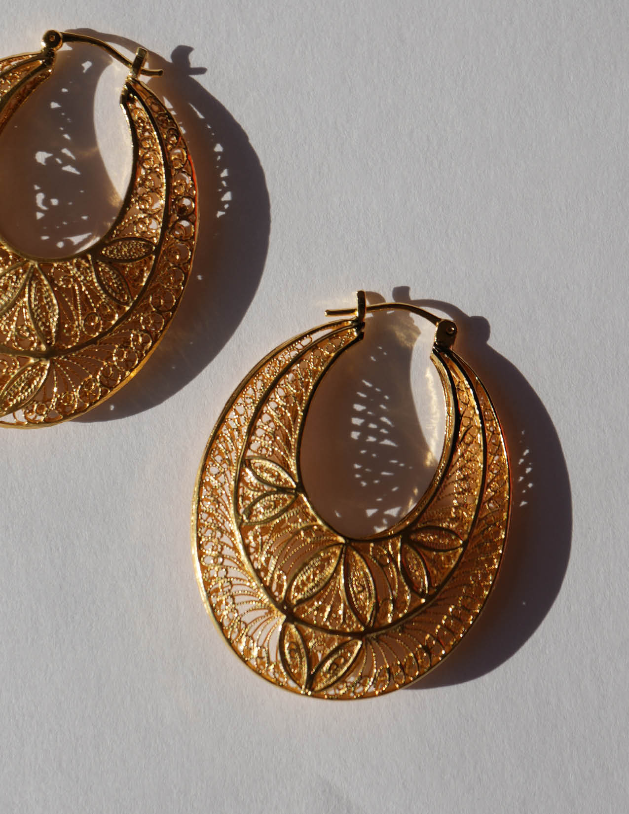 Coumba 24K Filigree Hoop