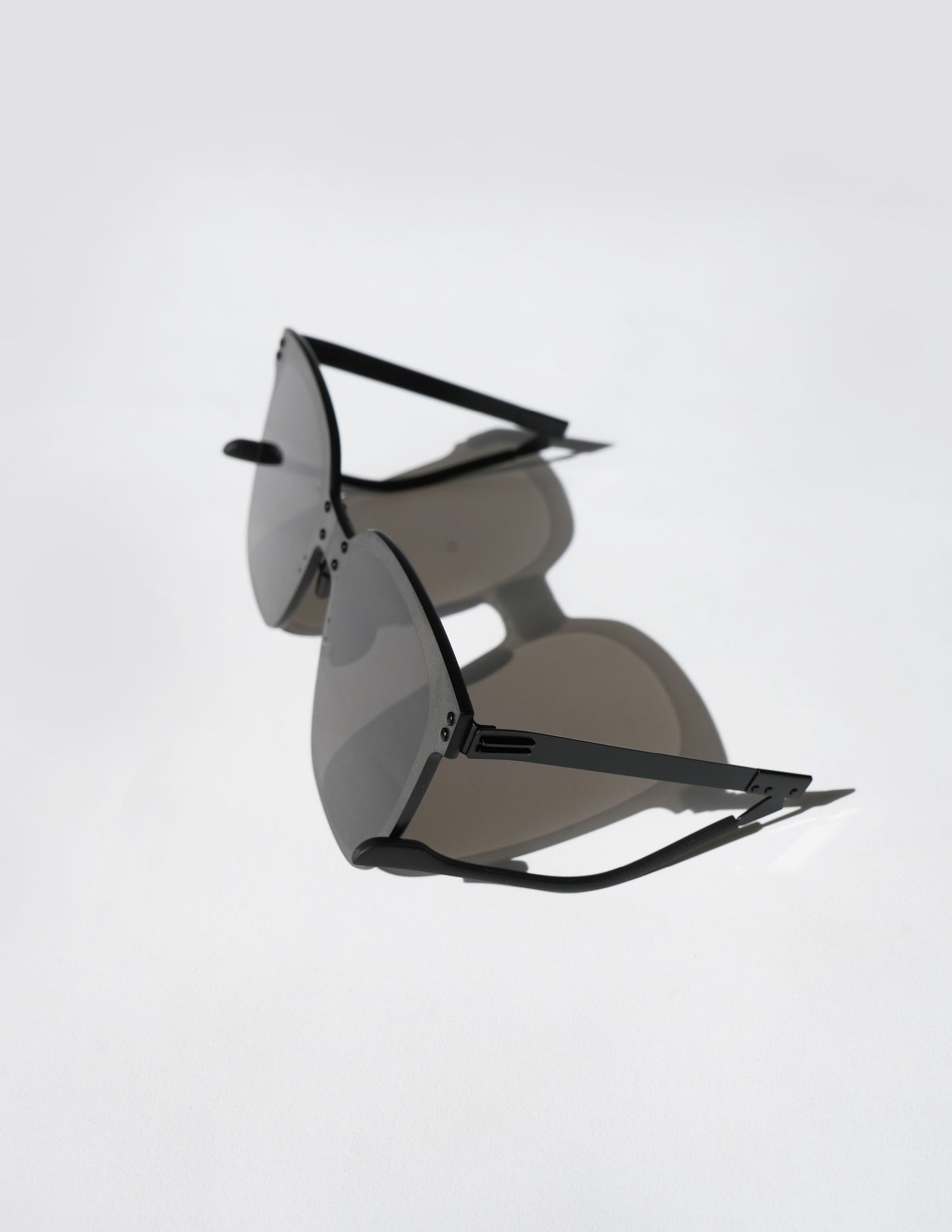 Foldable matrix lens sunglasses