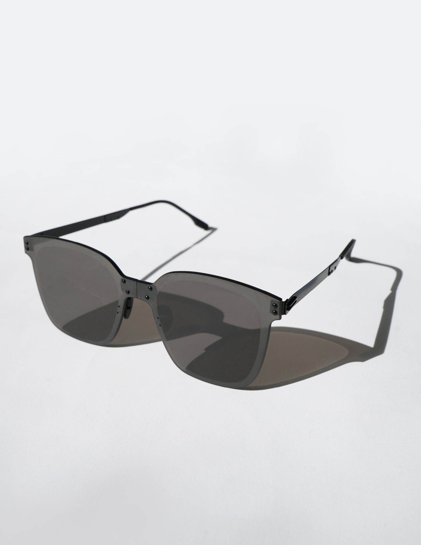 Foldable matrix lens sunglasses
