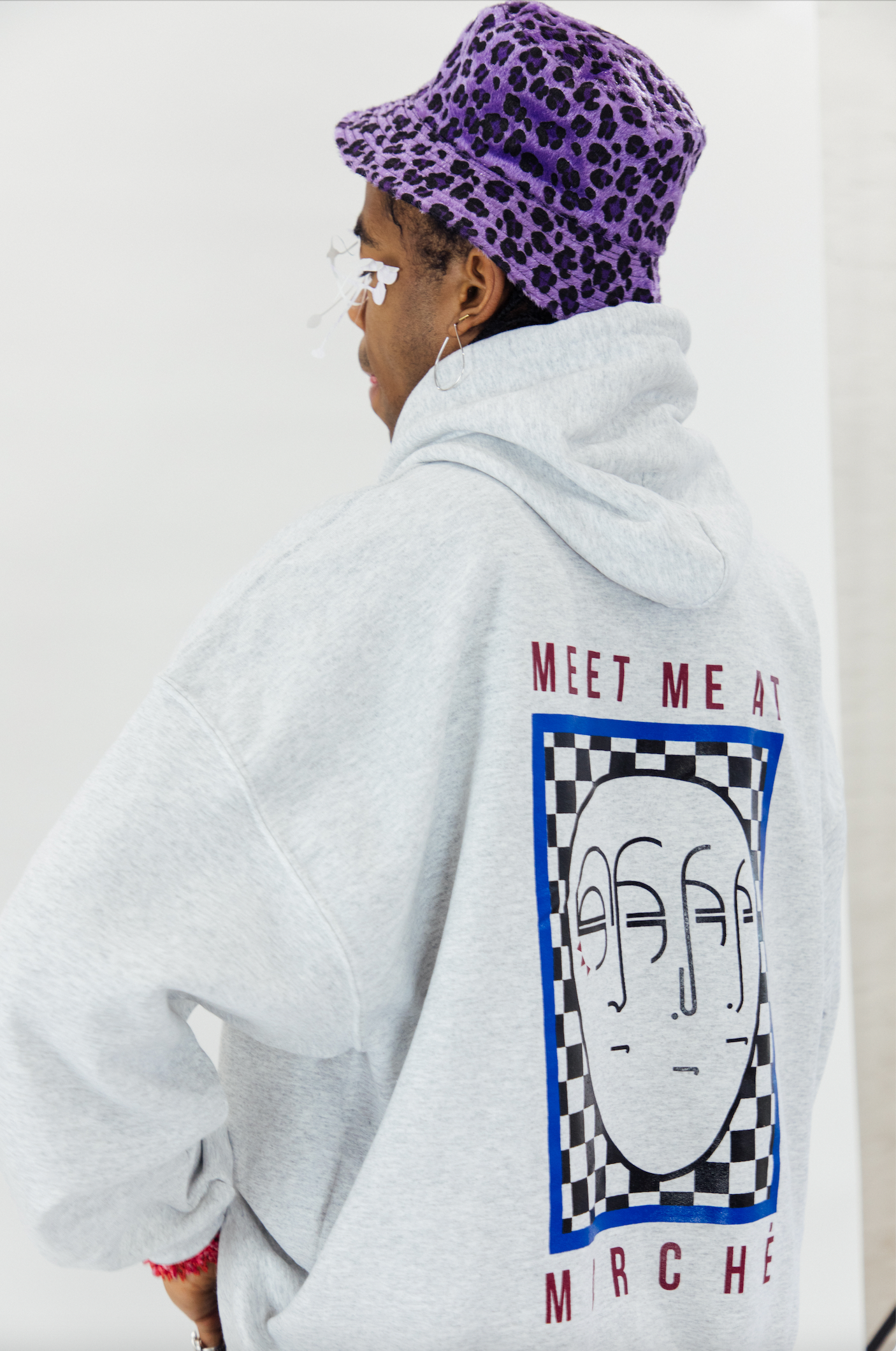 Meet Me at Marche Sweatshirt Grey
