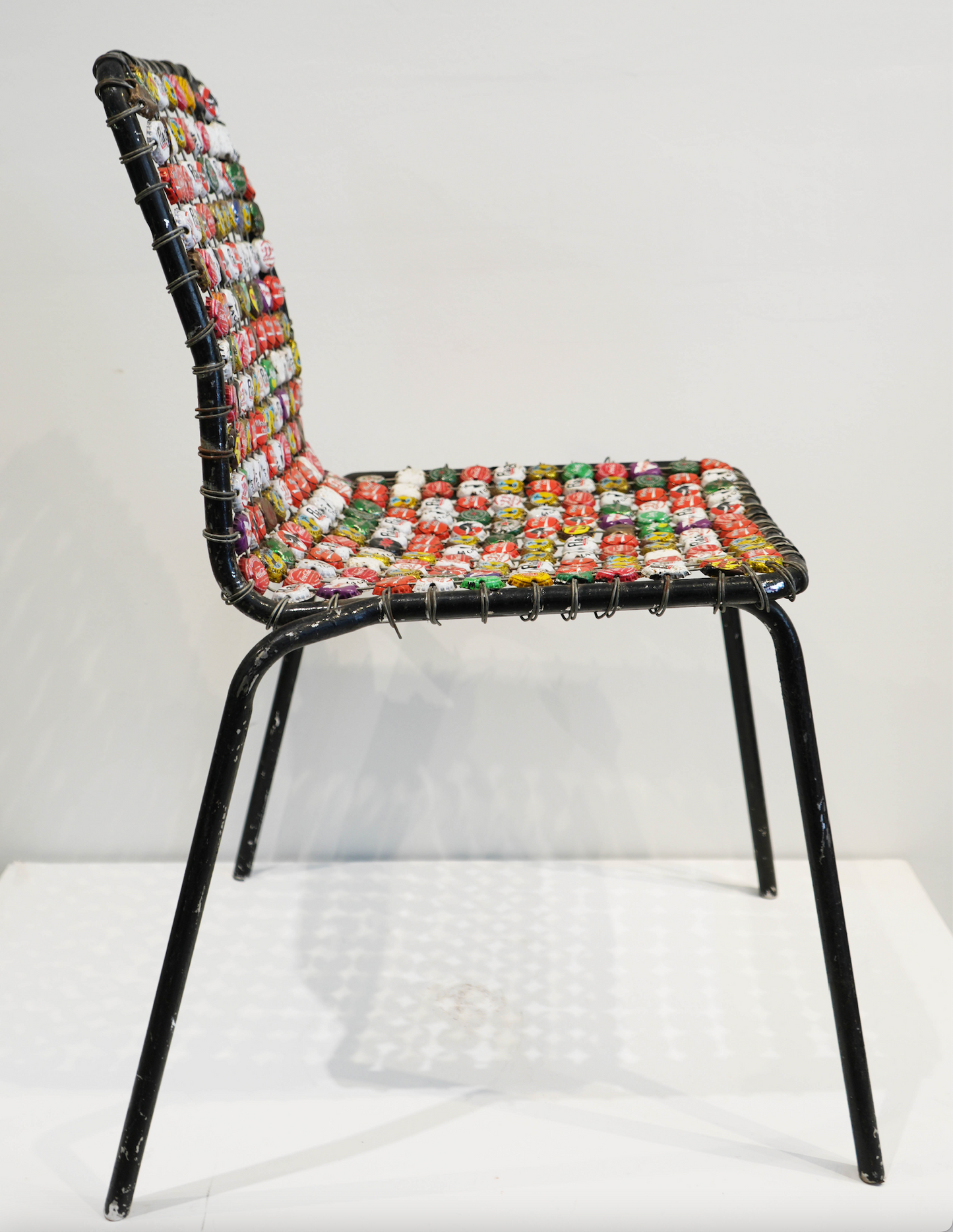 Abdul Bottle Cap Chair