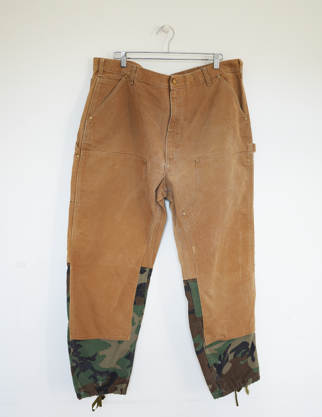 44w Khaki CarHartt/Camo Print Cargo Pants