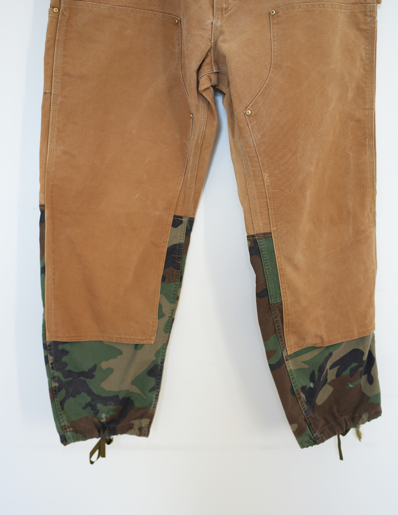 44w Khaki CarHartt/Camo Print Cargo Pants