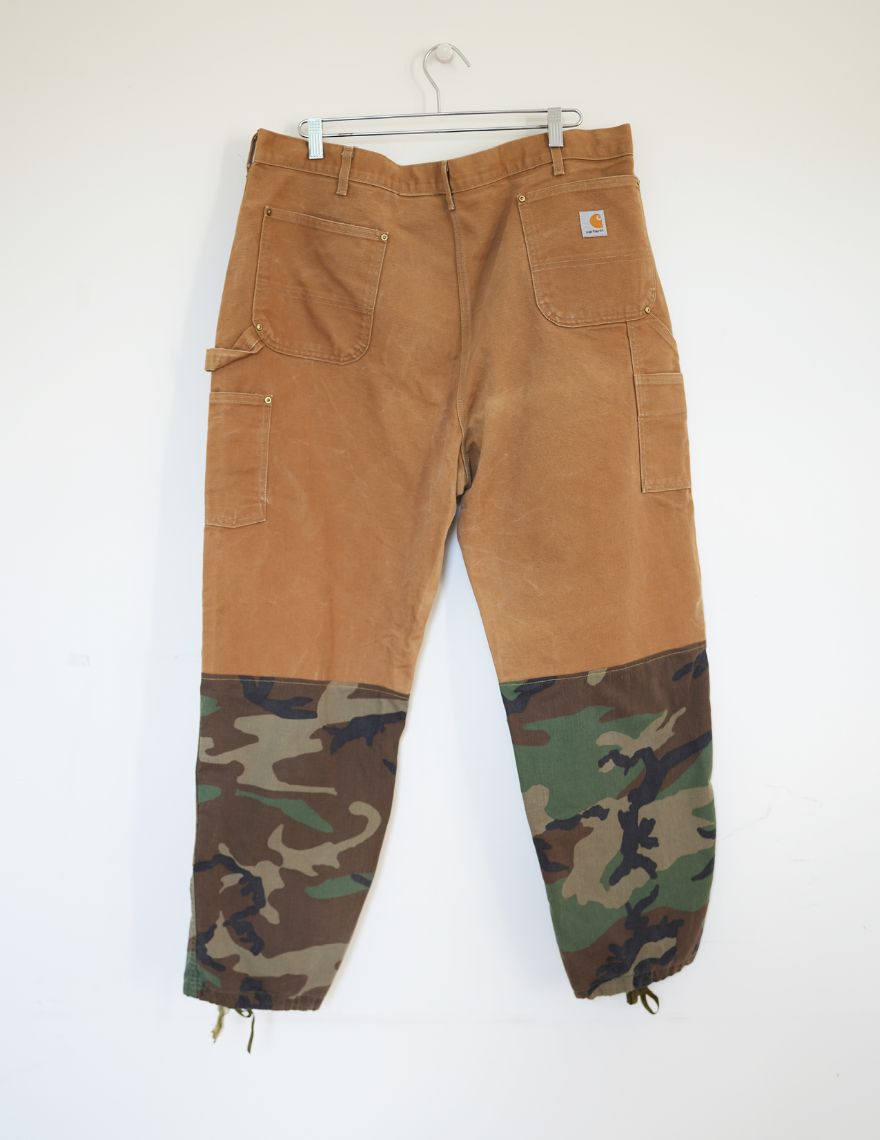 44w Khaki CarHartt/Camo Print Cargo Pants