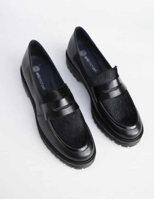 Loafer with Pony Hair - Black