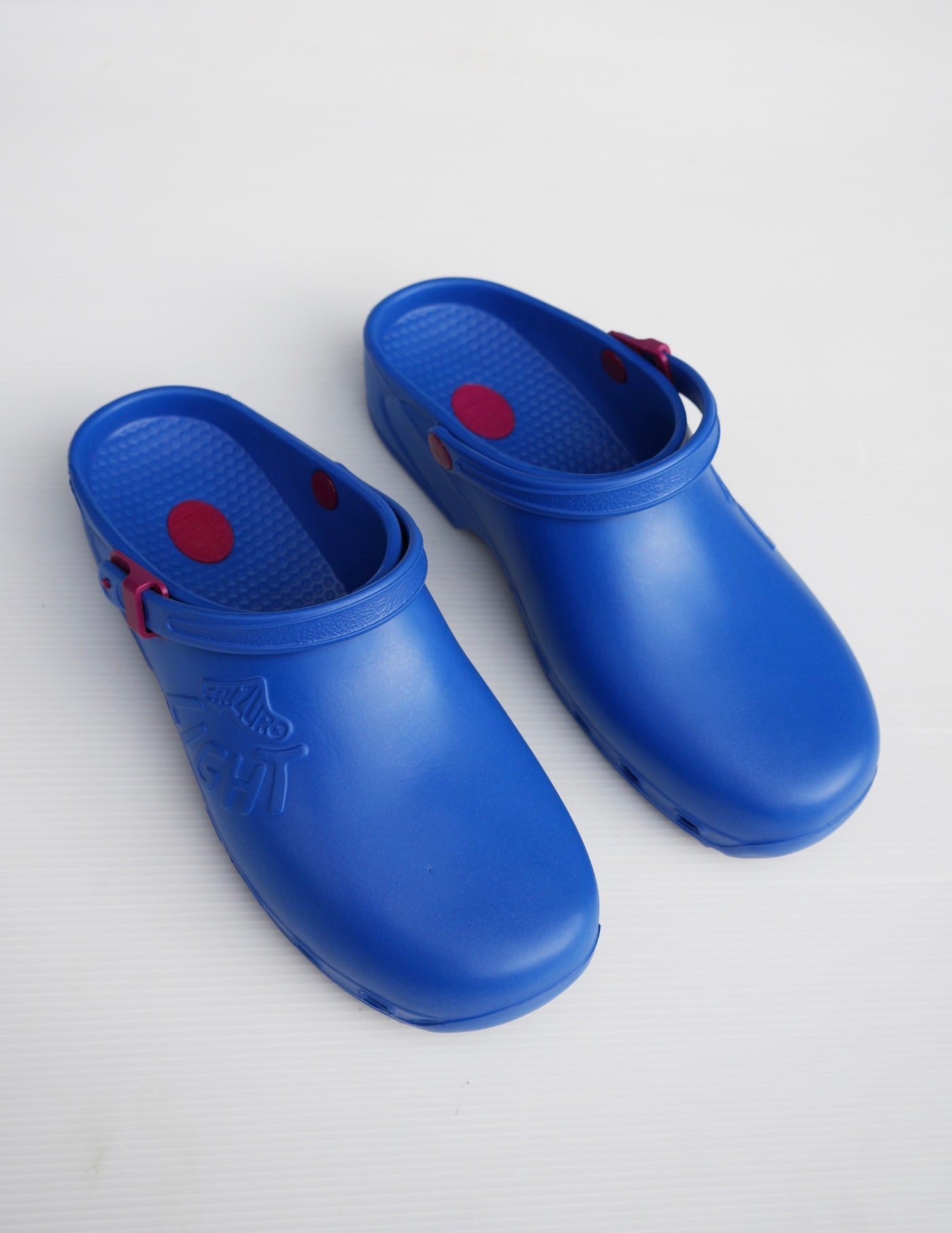 Calzuro Light w/ strap - Vivid Blue