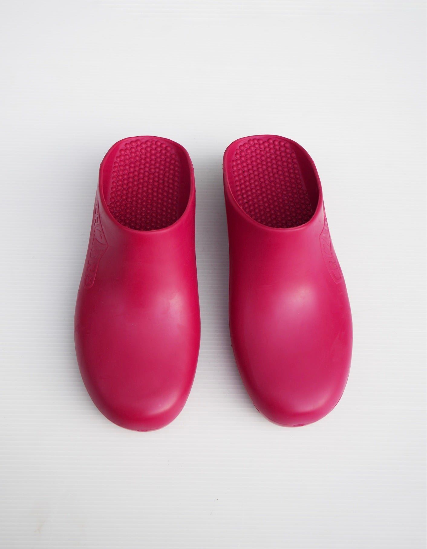 Maroon Calzuro Classic w/ strap